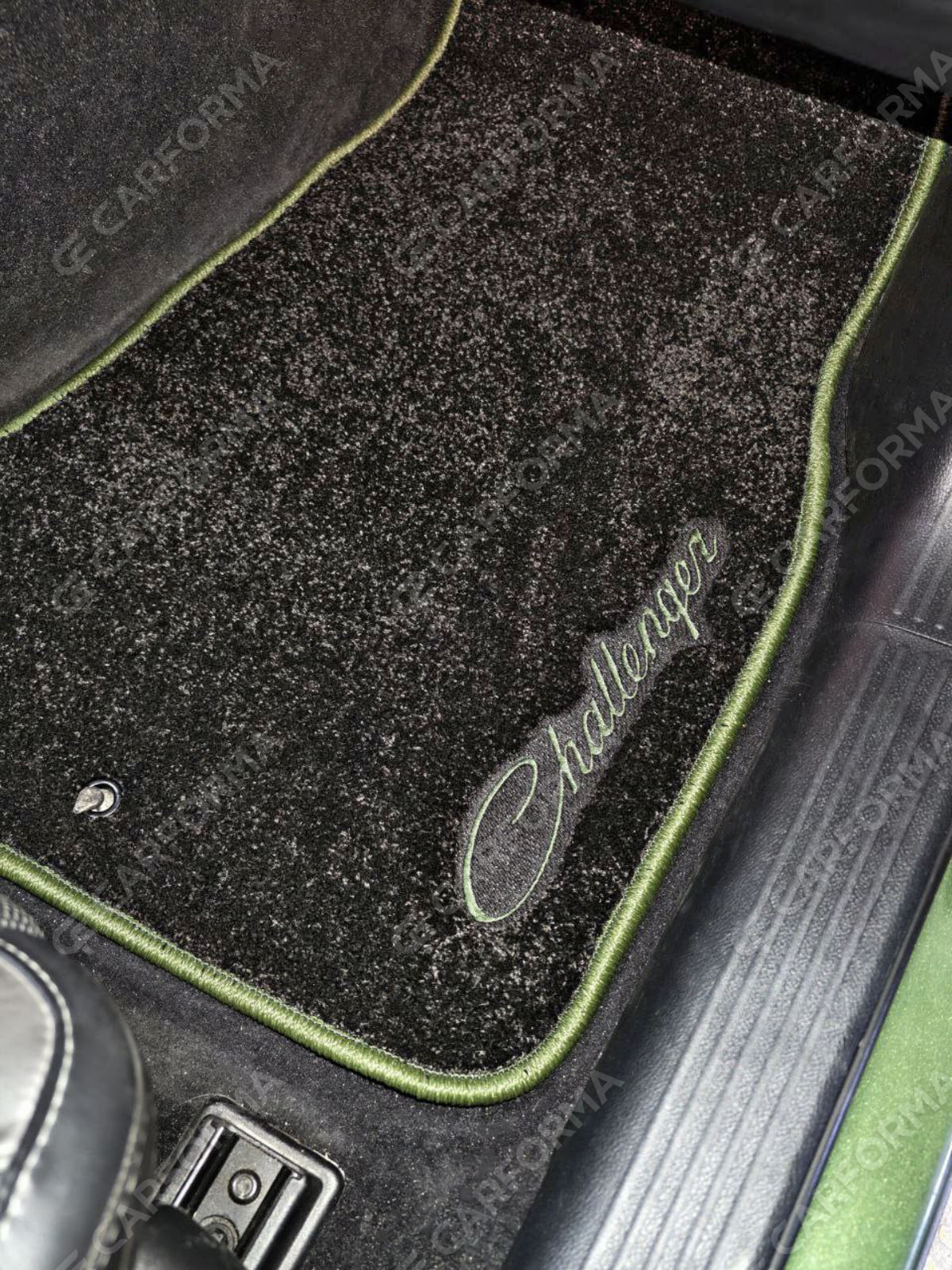 Ворсовые коврики на Dodge Challenger III 2008&nbsp;-&nbsp;2023 в Набережных Челнах