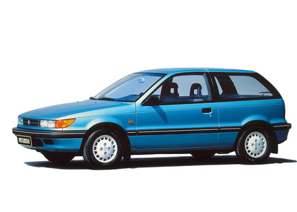 Ворсовые коврики на Mitsubishi Colt III 1988 - 1992 в Набережных Челнах